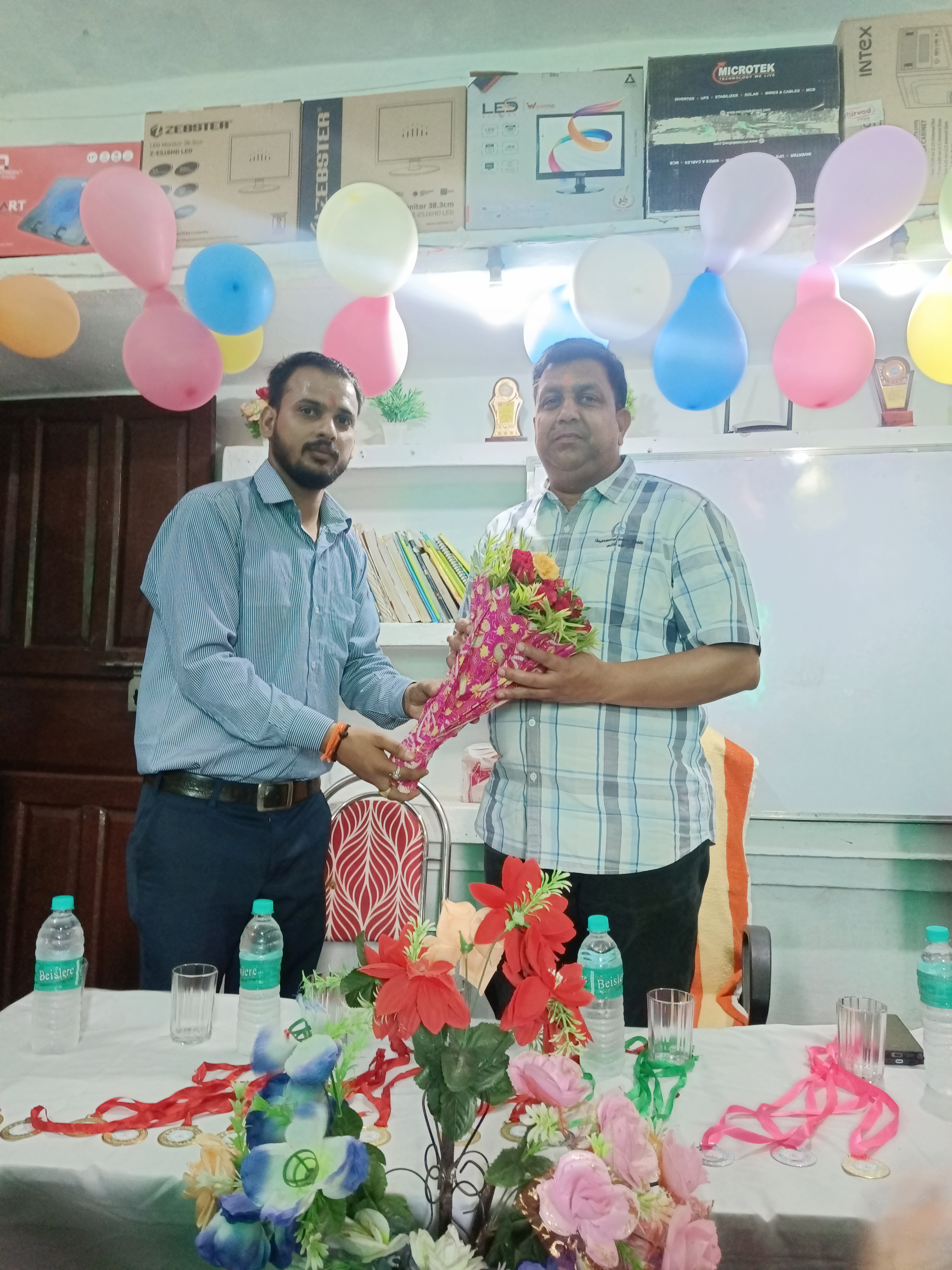 à¤¨à¤ à¤²à¥ˆà¤¬ à¤•à¤¾ à¤¶à¥à¤­à¤¾à¤°à¤‚à¤­ 